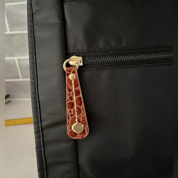 Samantha Brown Tote Purse Bag Black Nylon Travel Handbag Gold Fabric Interior - Picture 3 of 15